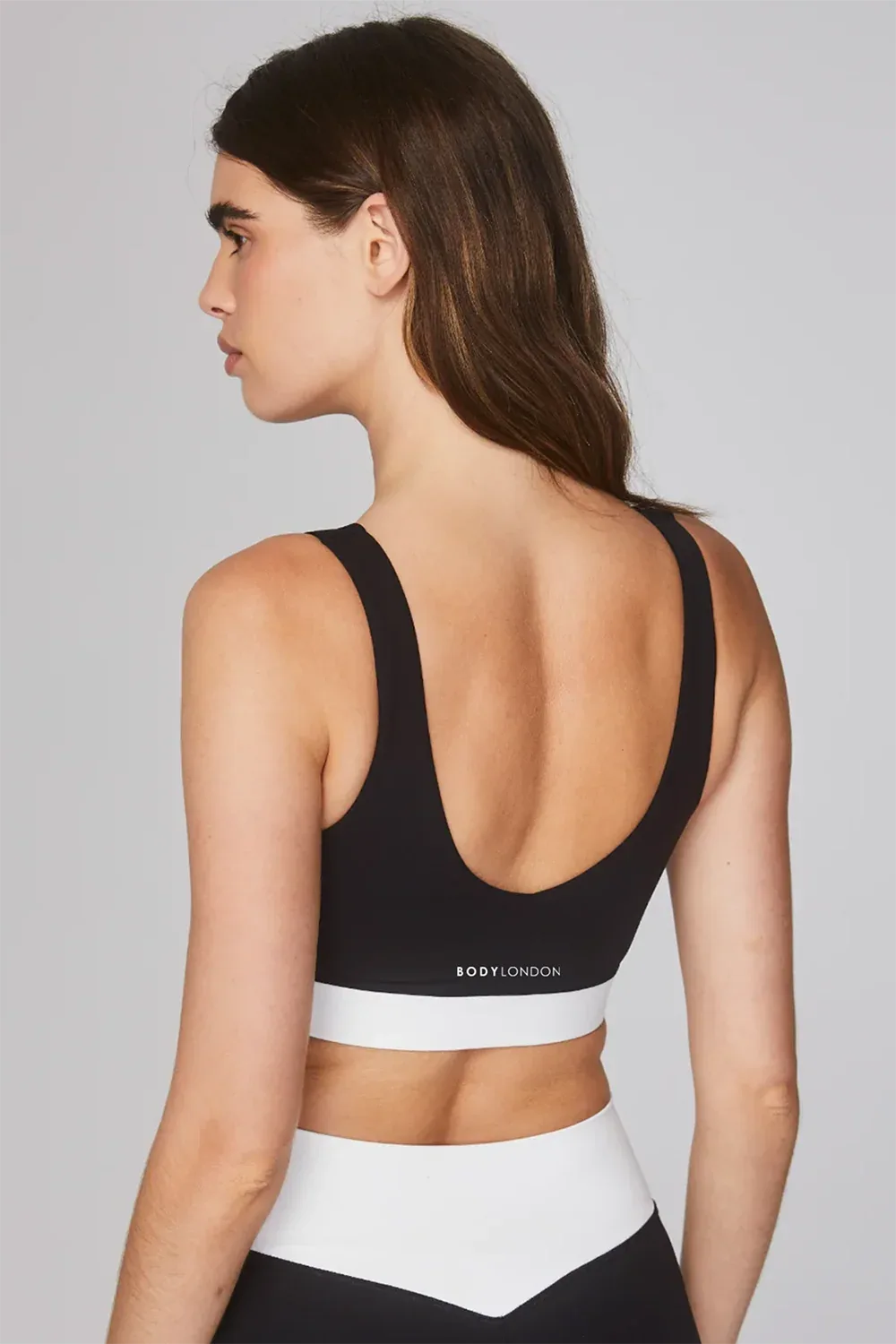 V-Band Sculpting Sports Bra - Body London