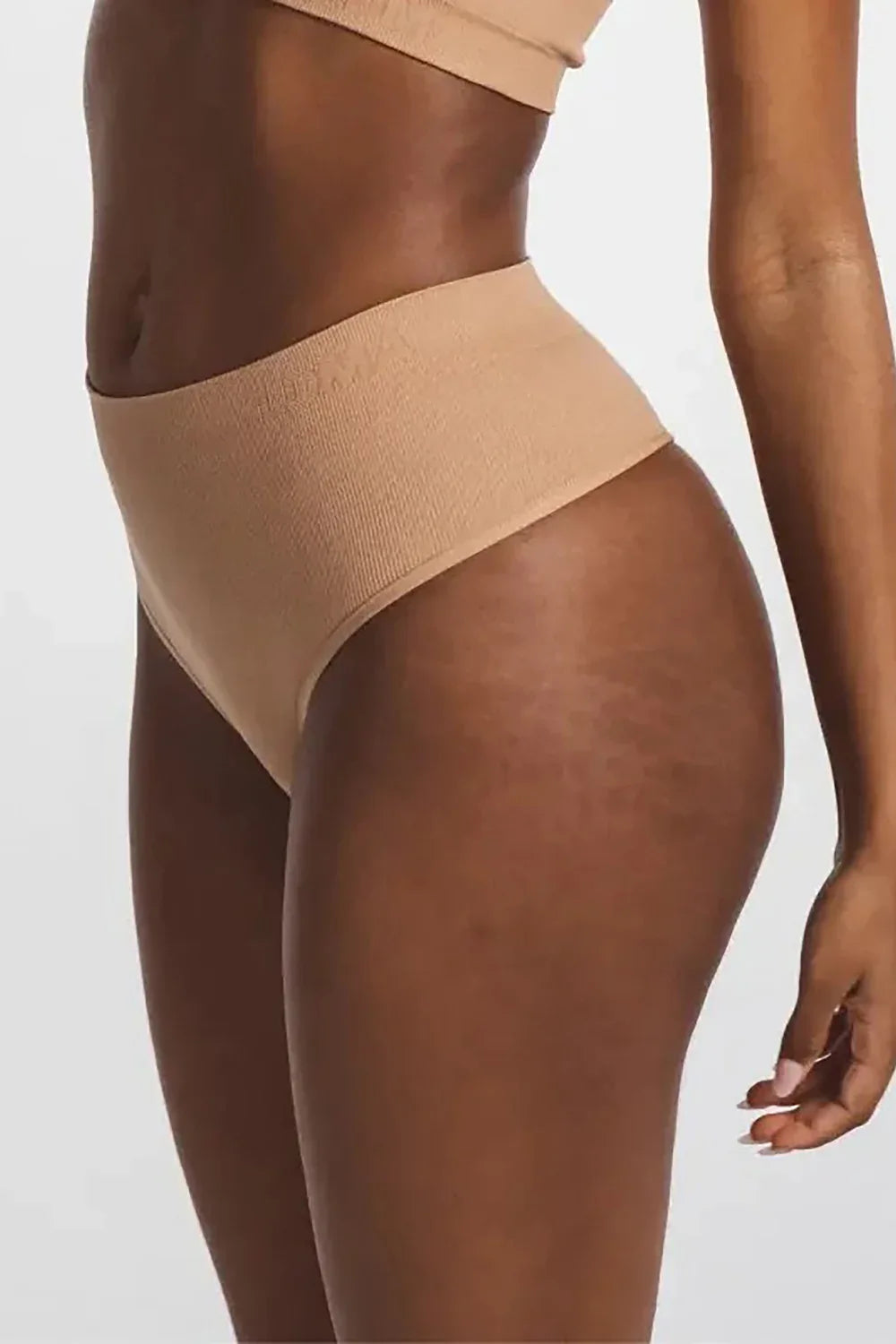 Sculpt Low Rise Thong Nude - Body London
