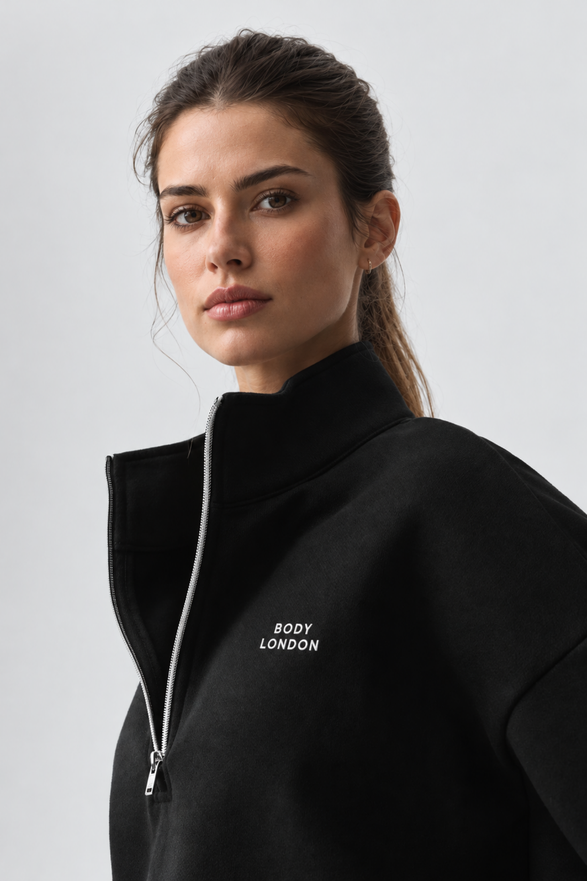 Essential Half-Zip Sweatshirt – Black